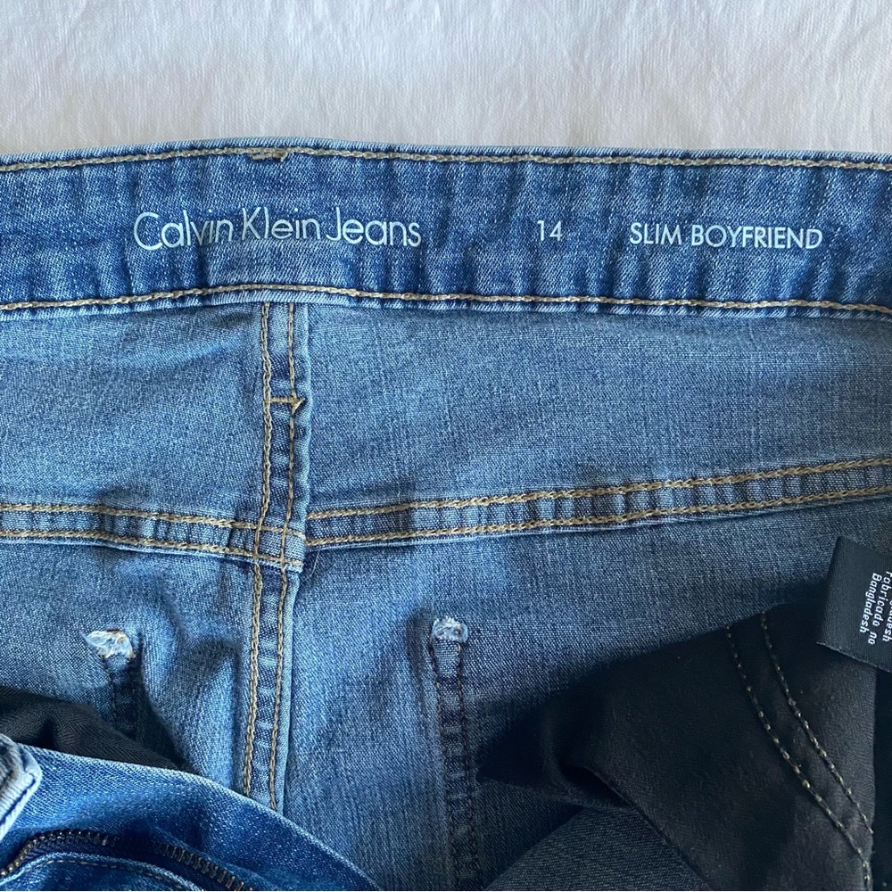 Calvin Klein Jeans Women’s 14 Blue Denim Medium Wash Slim Boyfriend Stretch - Picture 4 of 10